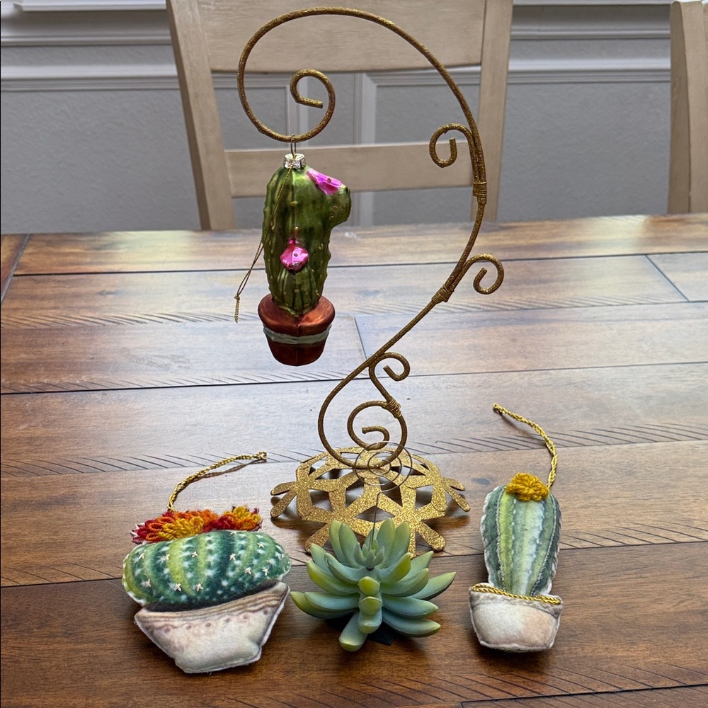 Decorative Cactus Ornament Set - Green and Gold